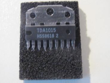 IC TDA 1015