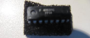 IC HCF 4052