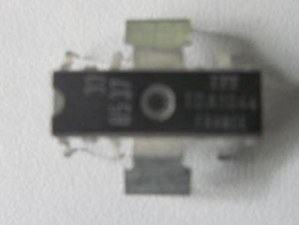 IC TDA1044
